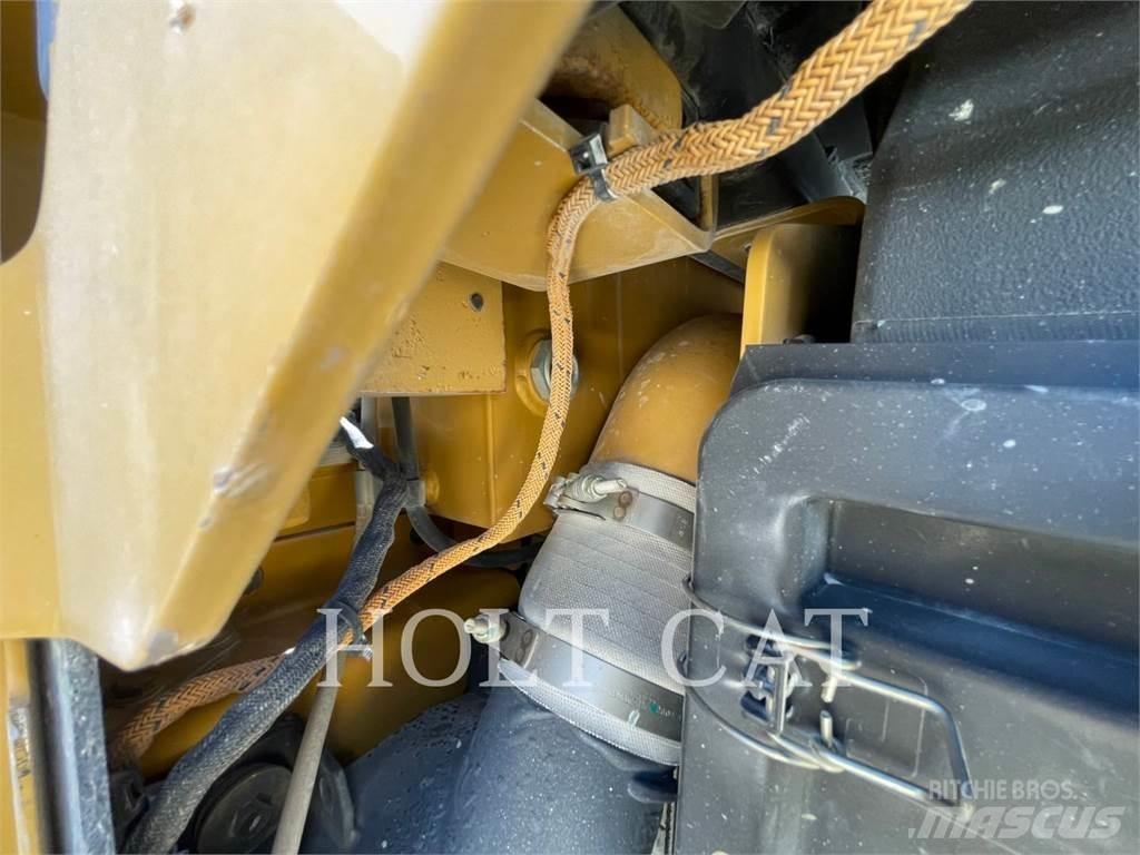 CAT D8T Rupsdozers