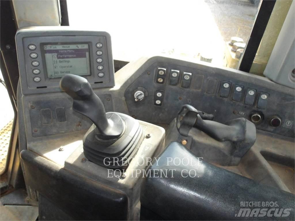 CAT D8T Rupsdozers