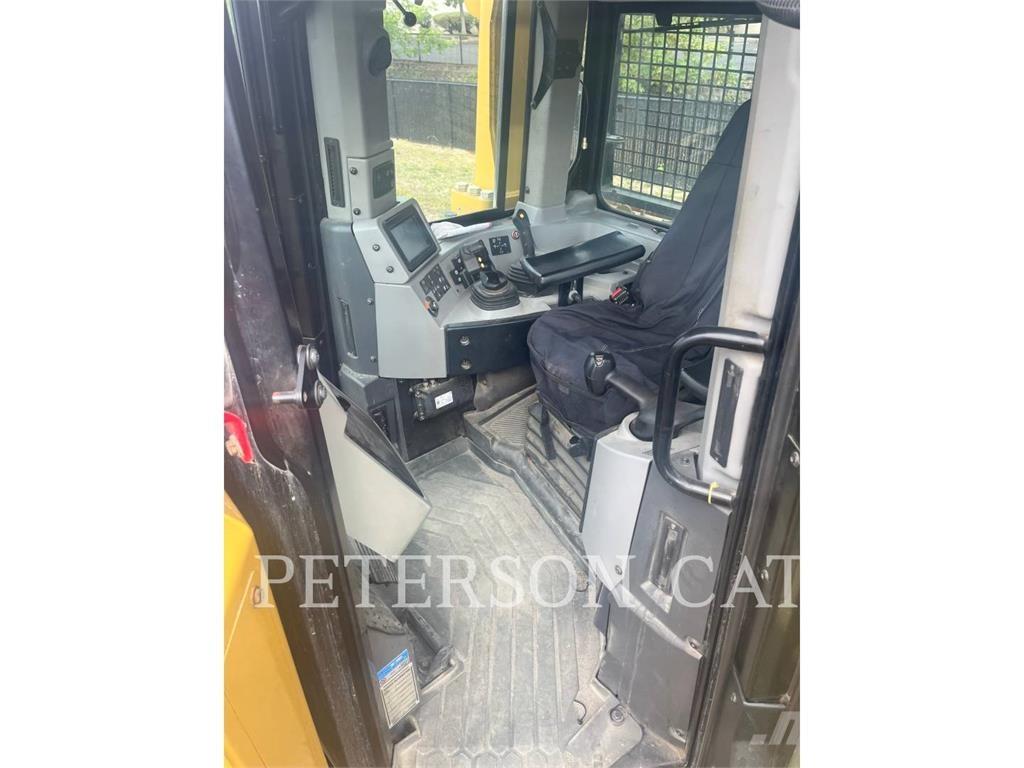 CAT D8T Rupsdozers
