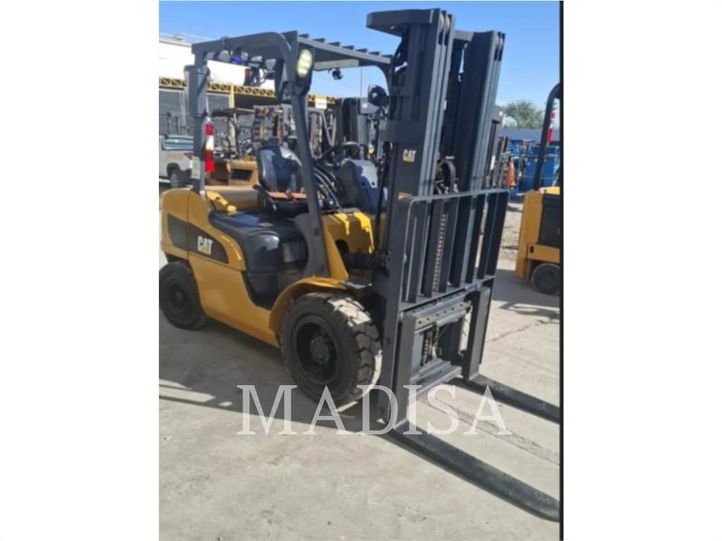 CAT DP30NM5-D Heftrucks overige