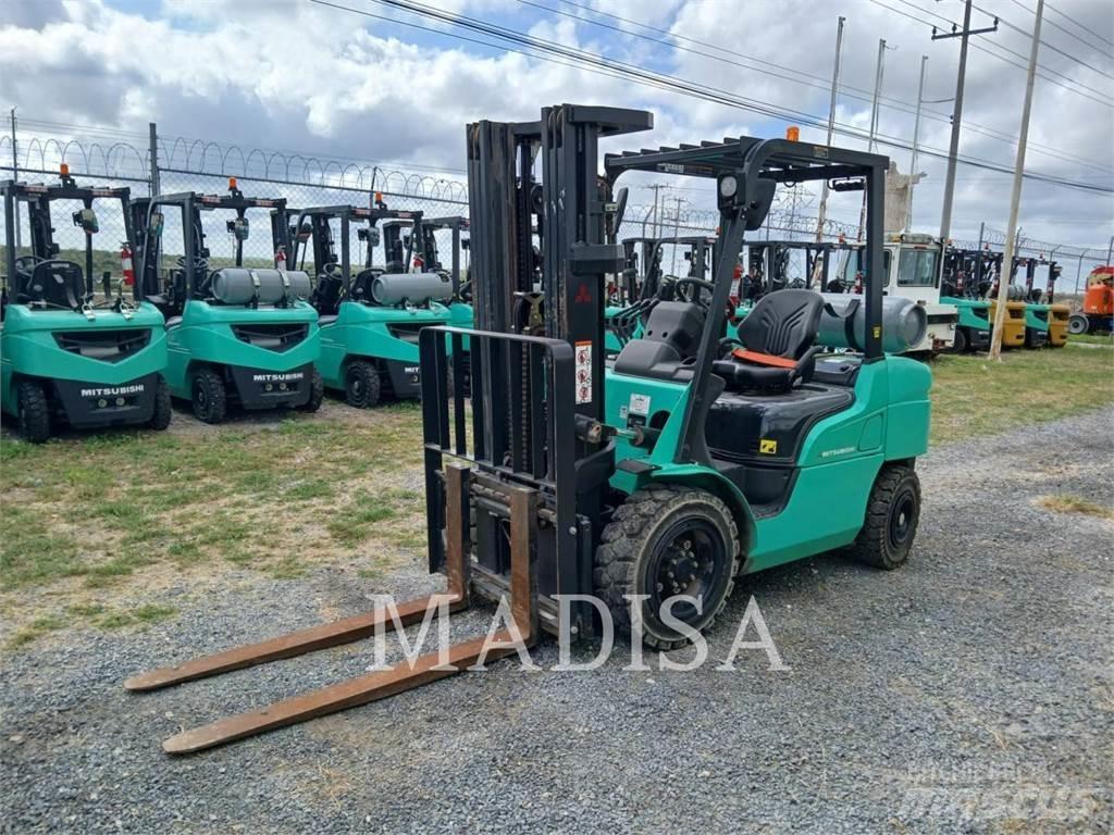 CAT FG30N5-GLE Heftrucks overige