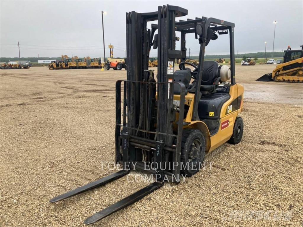 CAT GP25N Sloopgraafmachines