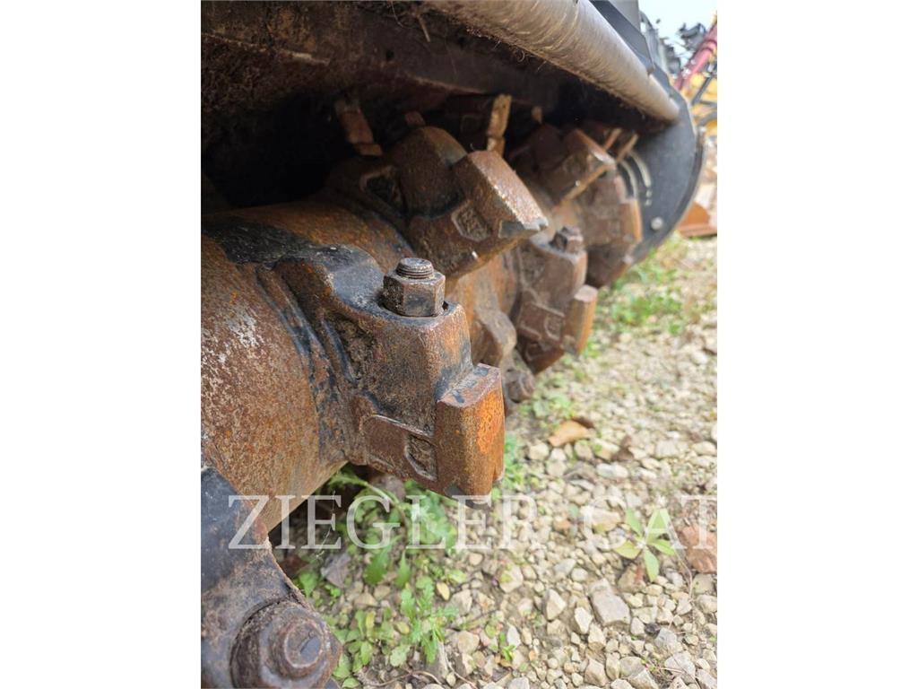 CAT HM418 Stobbenfreesmachines