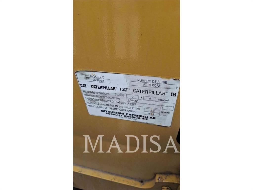 CAT LIFT TRUCKS DP25NM5 Diesel heftrucks