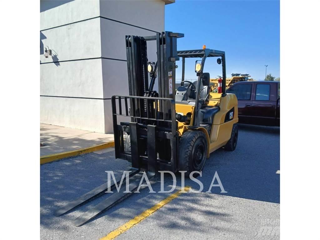 CAT LIFT TRUCKS DP50NM Diesel heftrucks