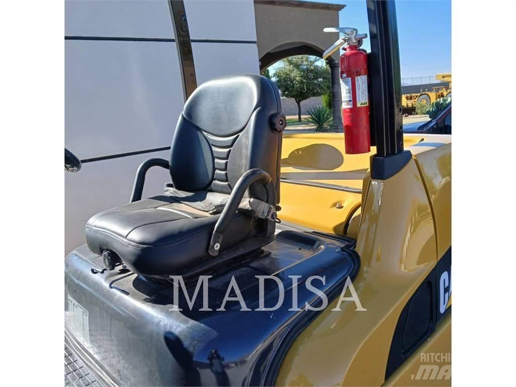 CAT LIFT TRUCKS DP50NM Diesel heftrucks