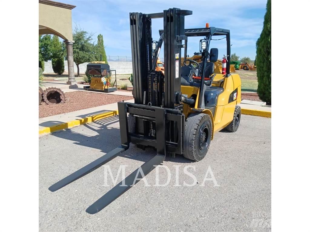 CAT LIFT TRUCKS DP50NM Diesel heftrucks