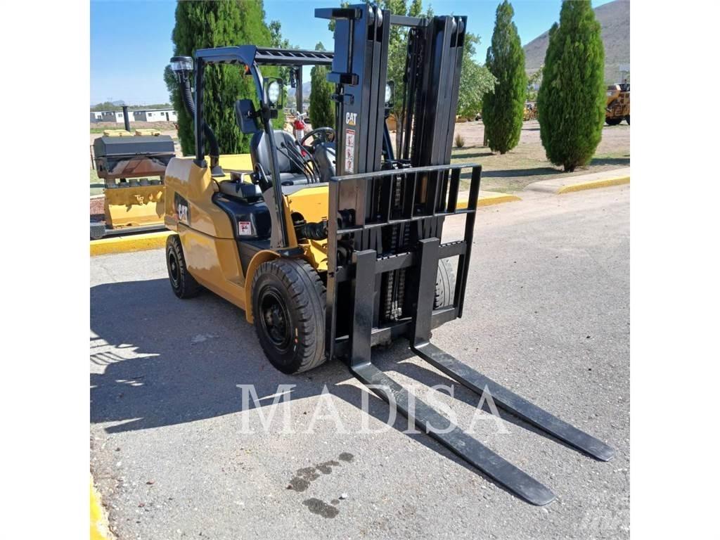 CAT LIFT TRUCKS DP50NM1 Diesel heftrucks