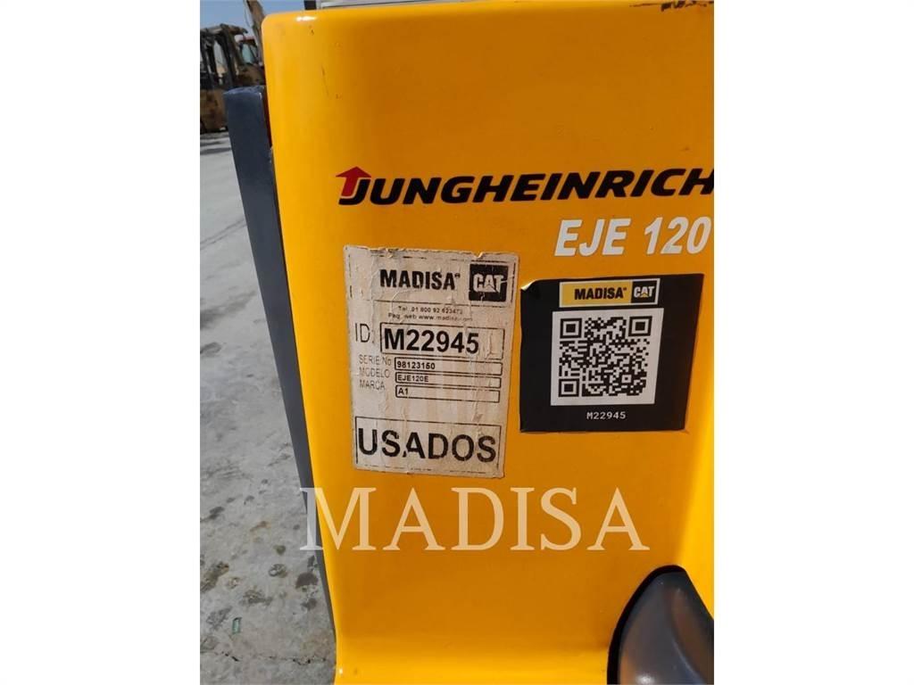 CAT LIFT TRUCKS EJE120E Golfkarren / golf carts