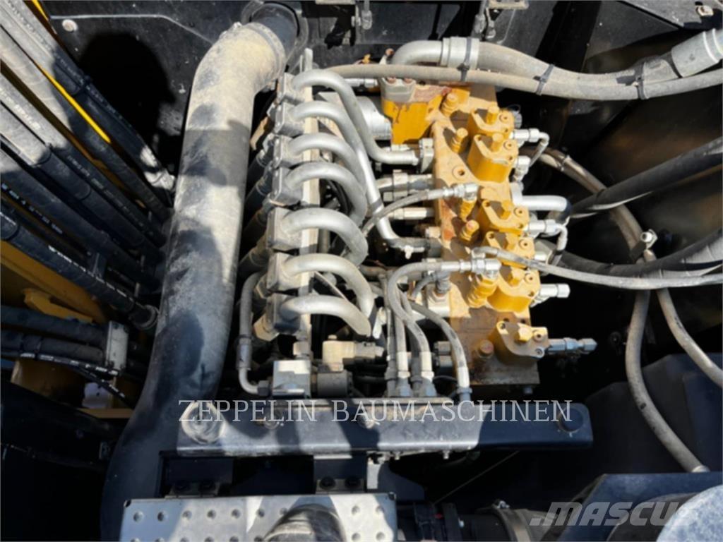 CAT M315F Wielgraafmachines