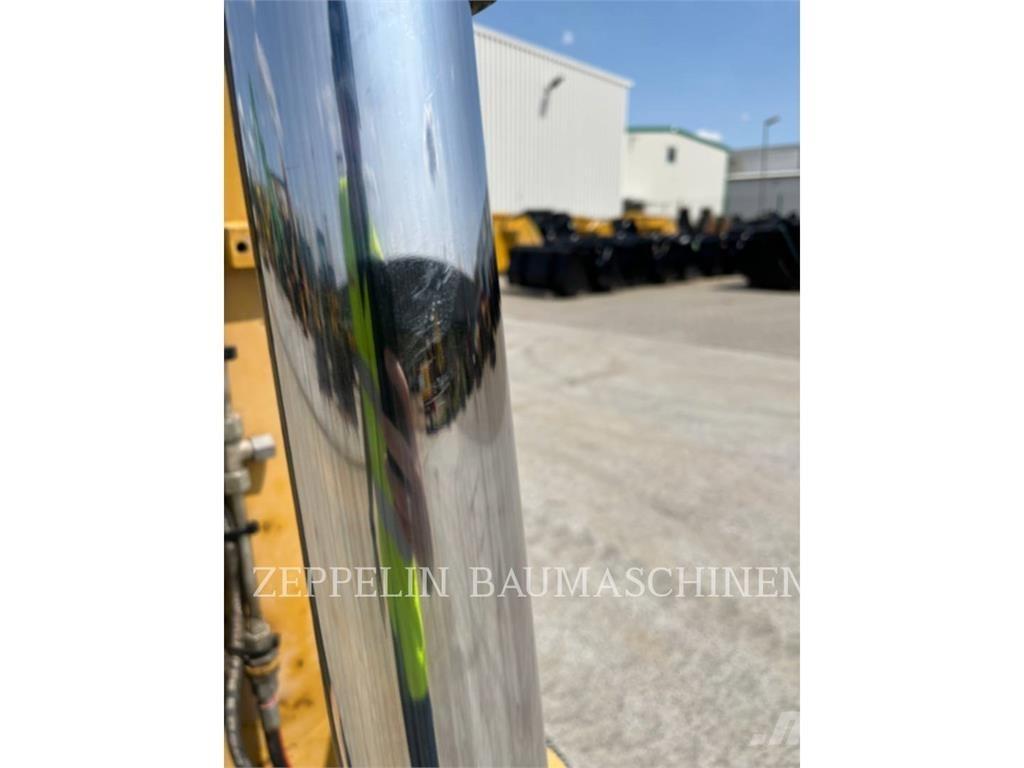 CAT M318D Wielgraafmachines