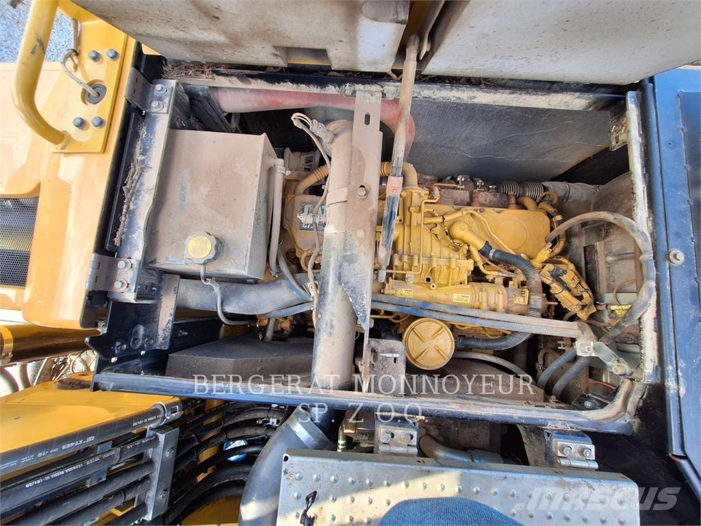 CAT M318F Wielgraafmachines