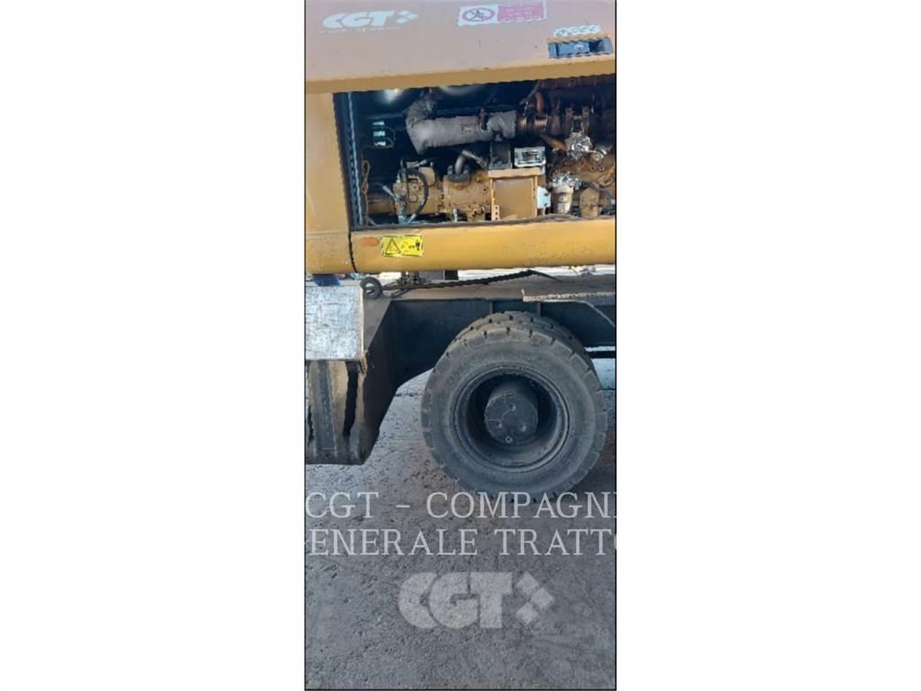 CAT MH 3024 Wielgraafmachines