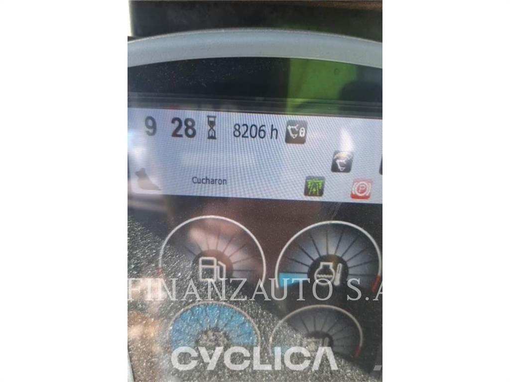 CAT MH3024 Wielgraafmachines