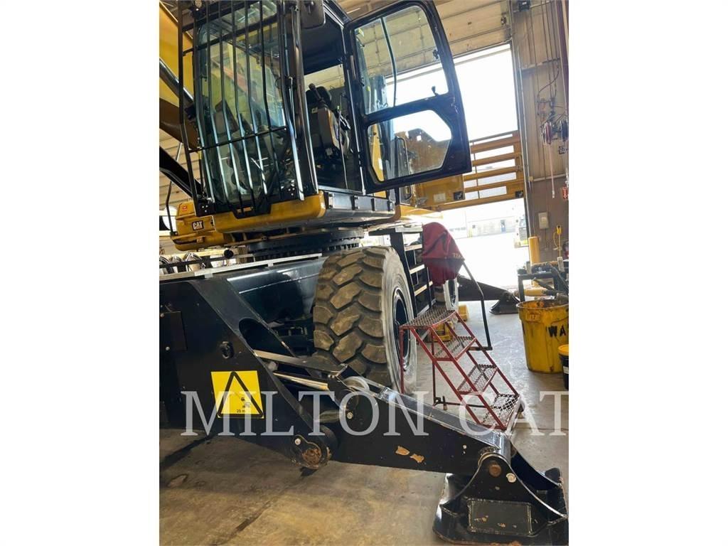 CAT MULTIDOCKER CH600 Sloopgraafmachines