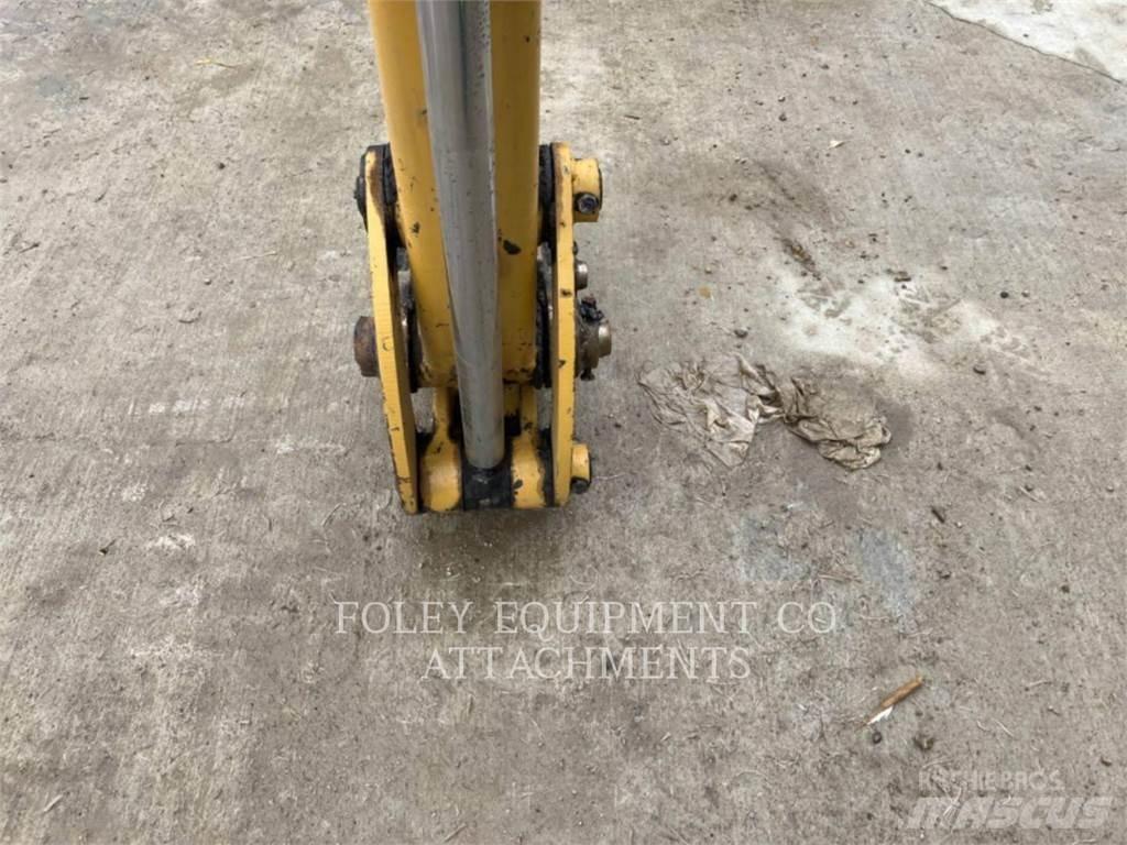 CAT QC305 Rupsgraafmachines