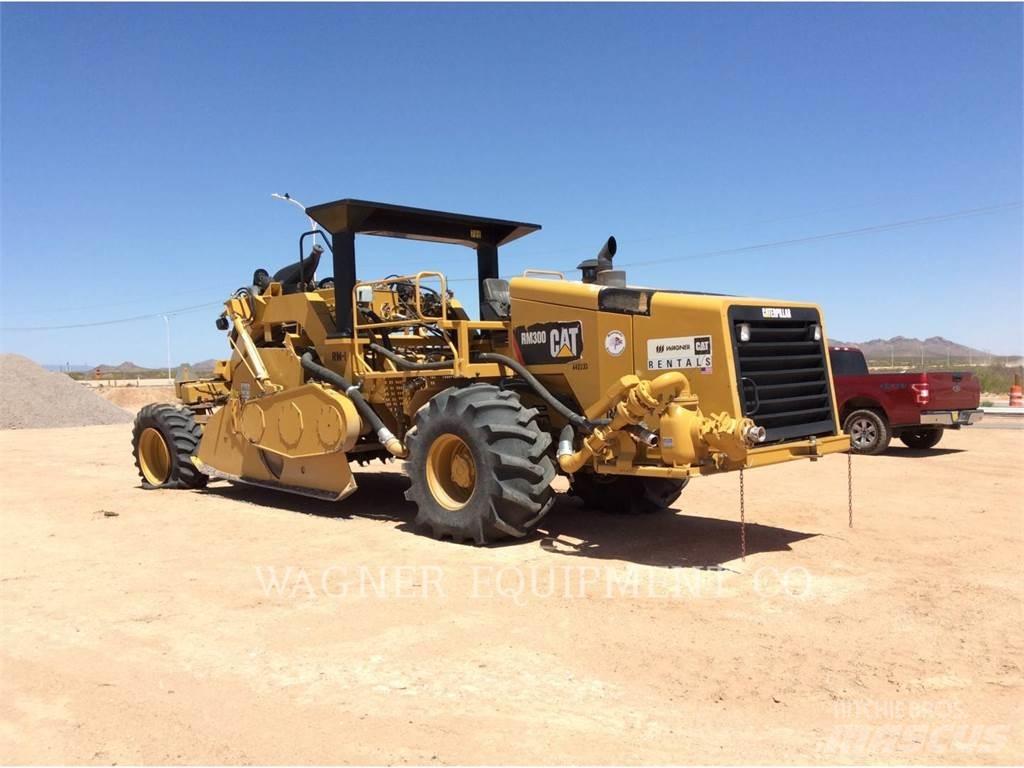 CAT RM-300 Asfalt recyclers