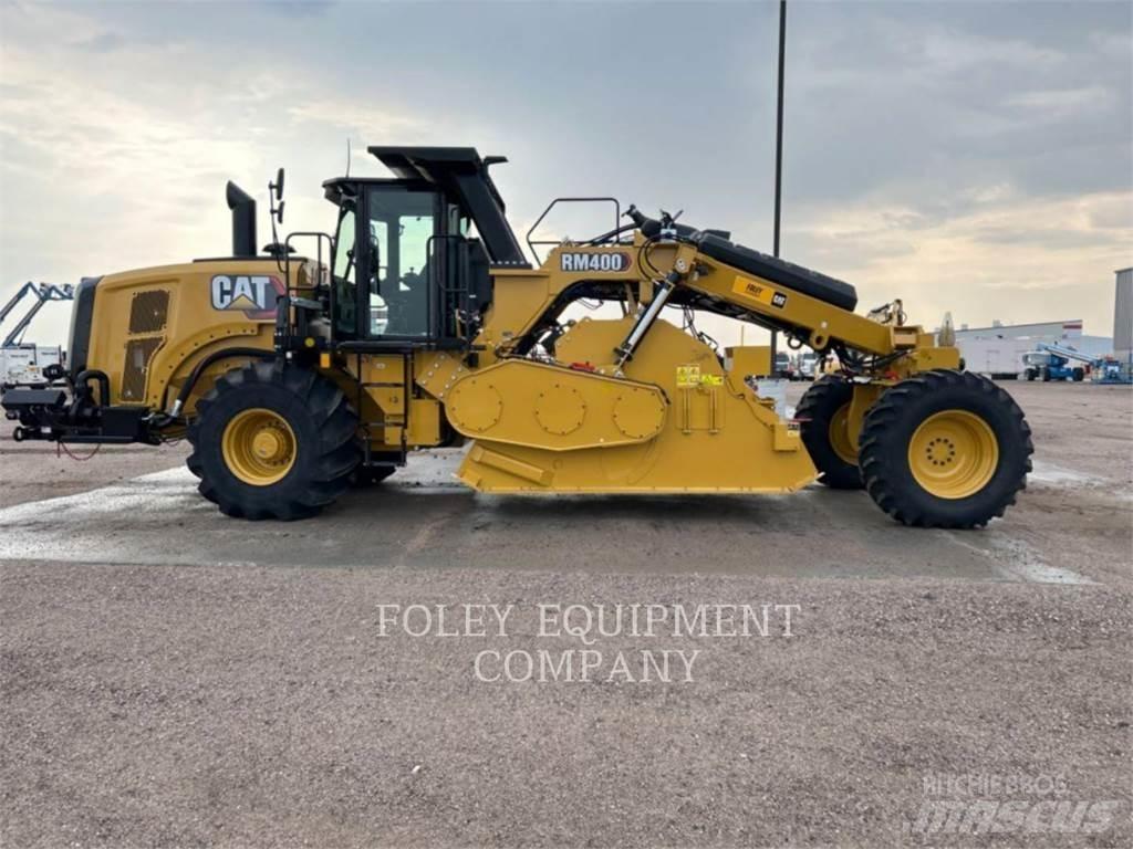 CAT RM400-01 Asfaltafwerkmachines
