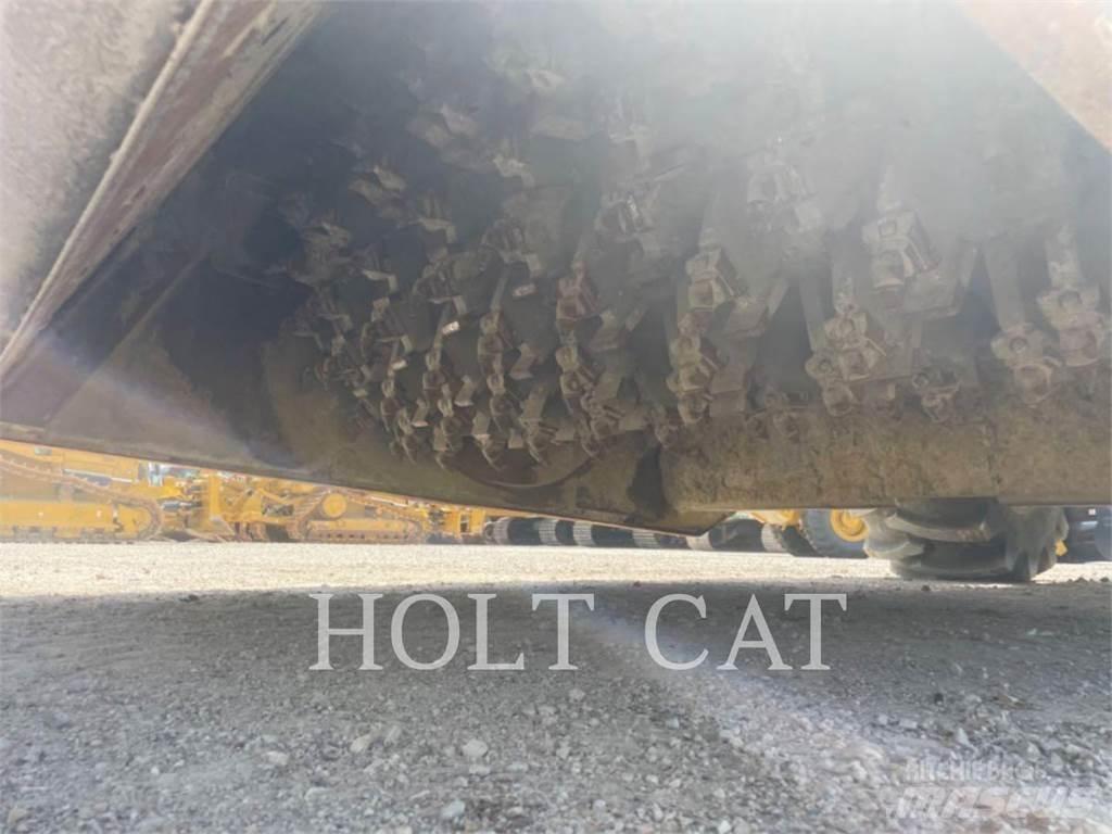 CAT RM400 CAB Wielladers