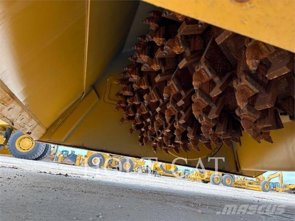 CAT RM400 CAB Asfalt recyclers