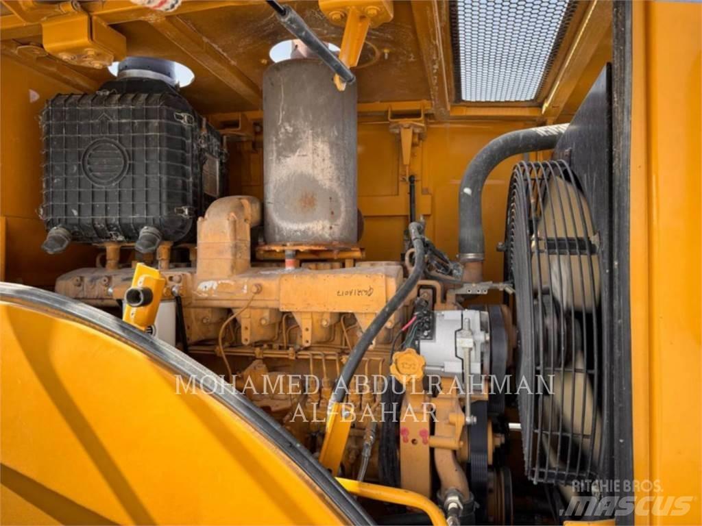 CAT SEM660D Wielladers