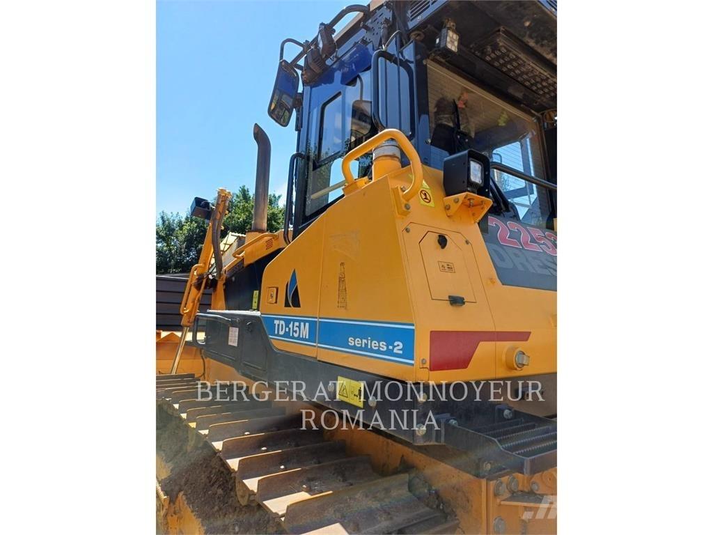 CAT TD-15M Rupsdozers