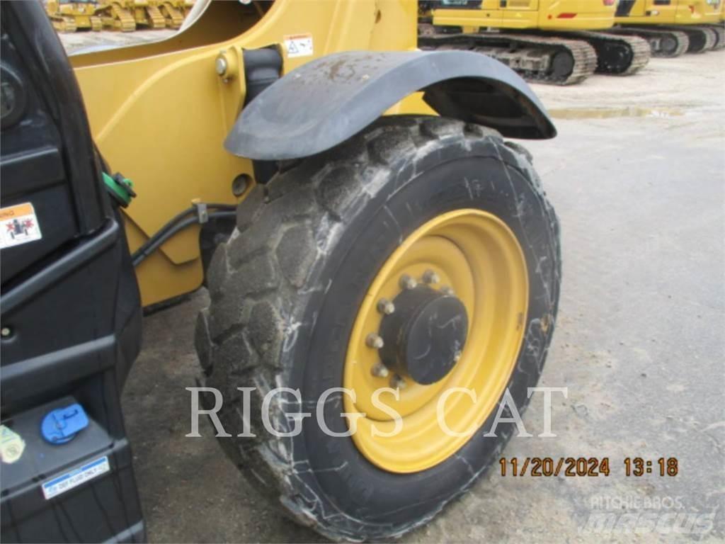 CAT TL1055D Verreikers