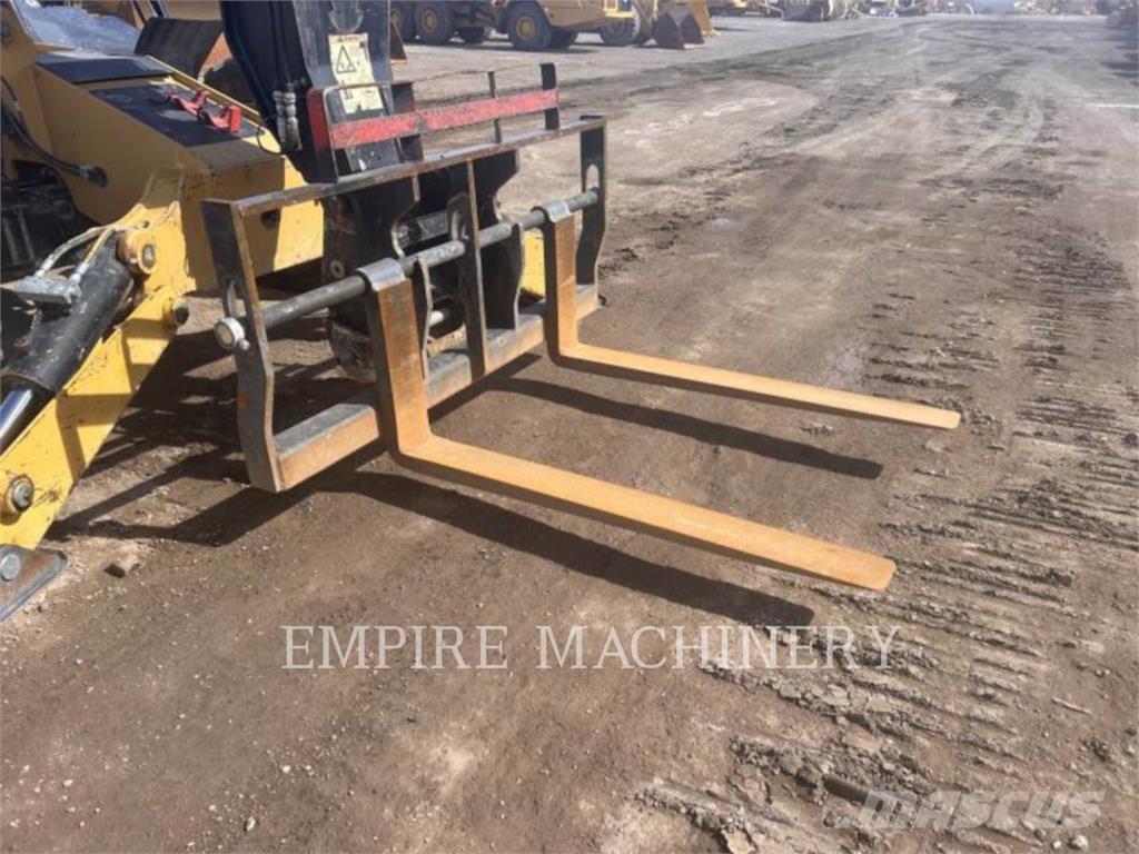 CAT TL1055D Verreikers