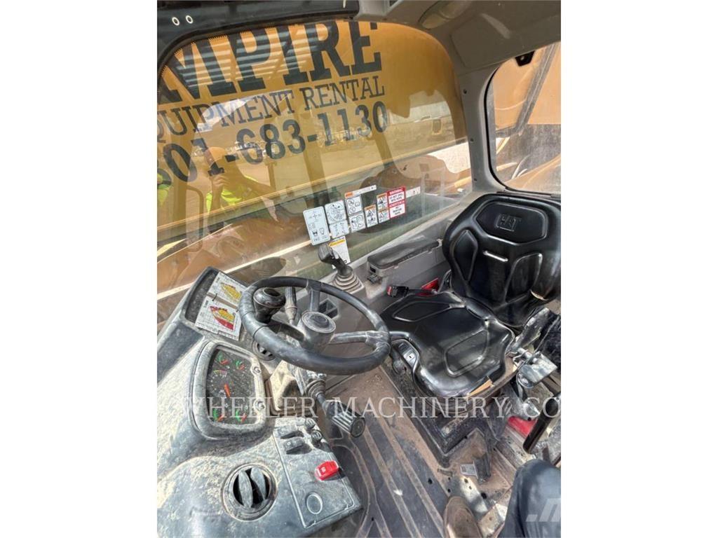 CAT TL1055D CB Verreikers