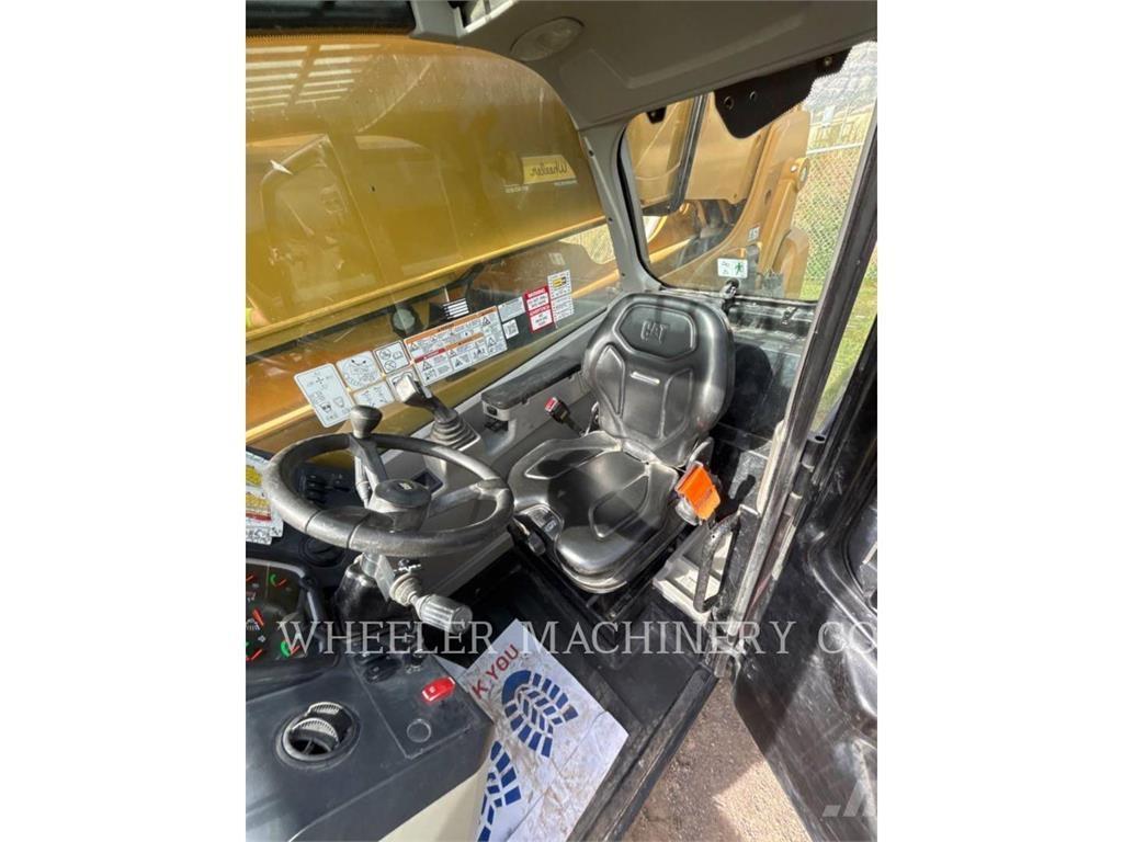 CAT TL1055D CB Verreikers