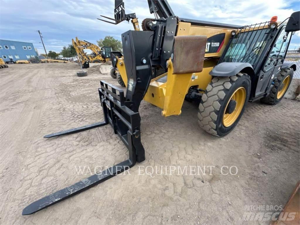 CAT TL1255D Verreikers