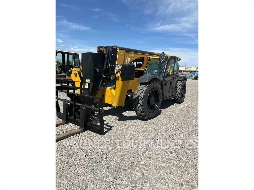 CAT TL1255D Verreikers