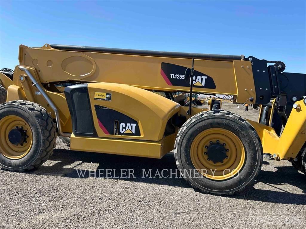 CAT TL1255D CB Verreikers