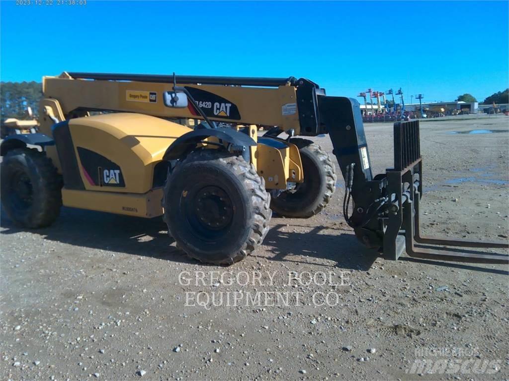 CAT TL642D Verreikers