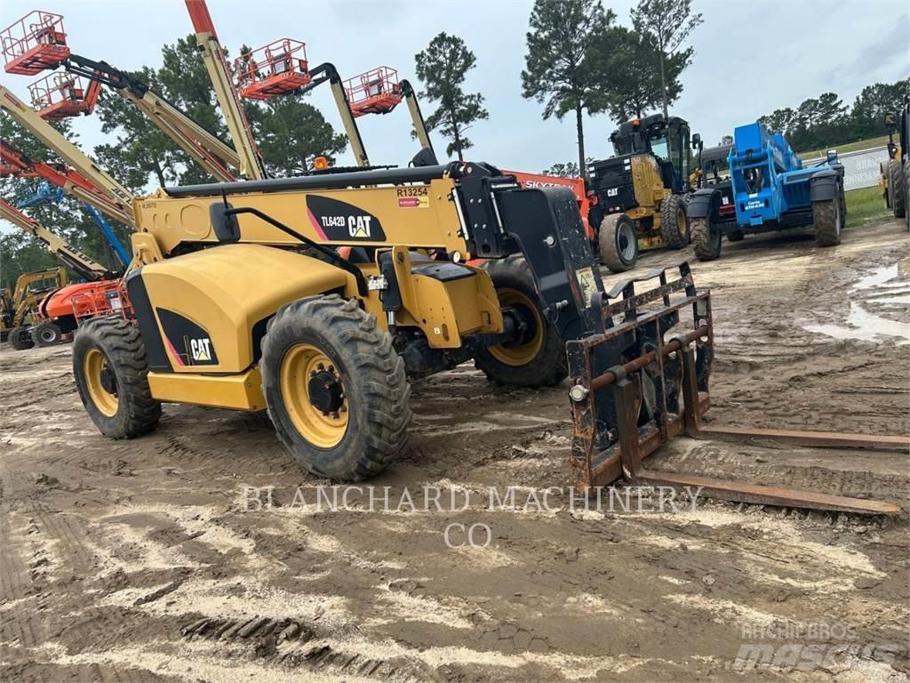 CAT TL642D Verreikers