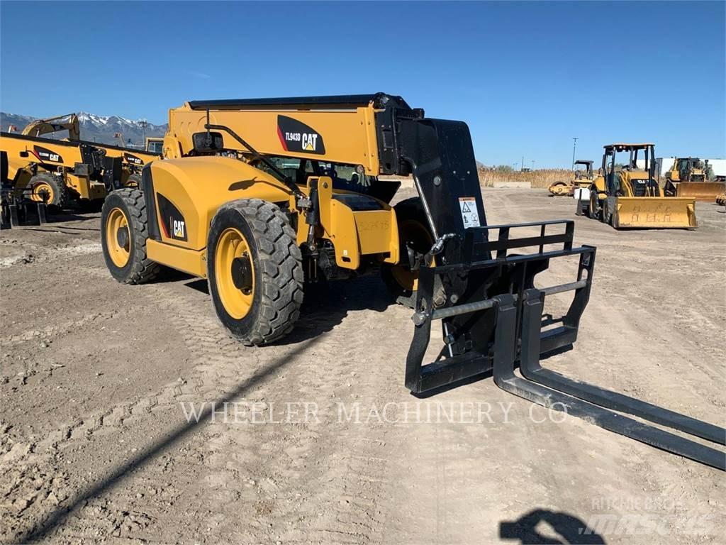 CAT TL943D CB Verreikers