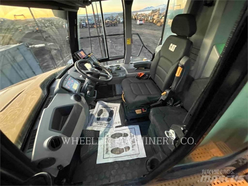 CAT WT 740 GC Tankwagen