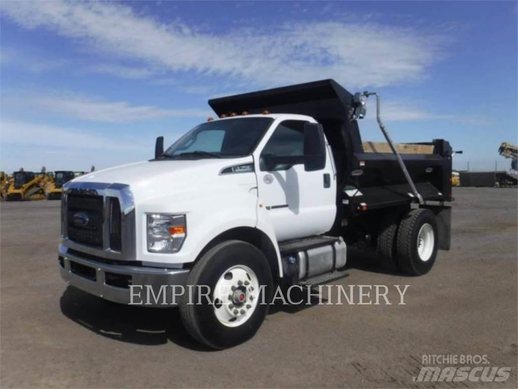 Ford / New Holland F750 Tankwagen