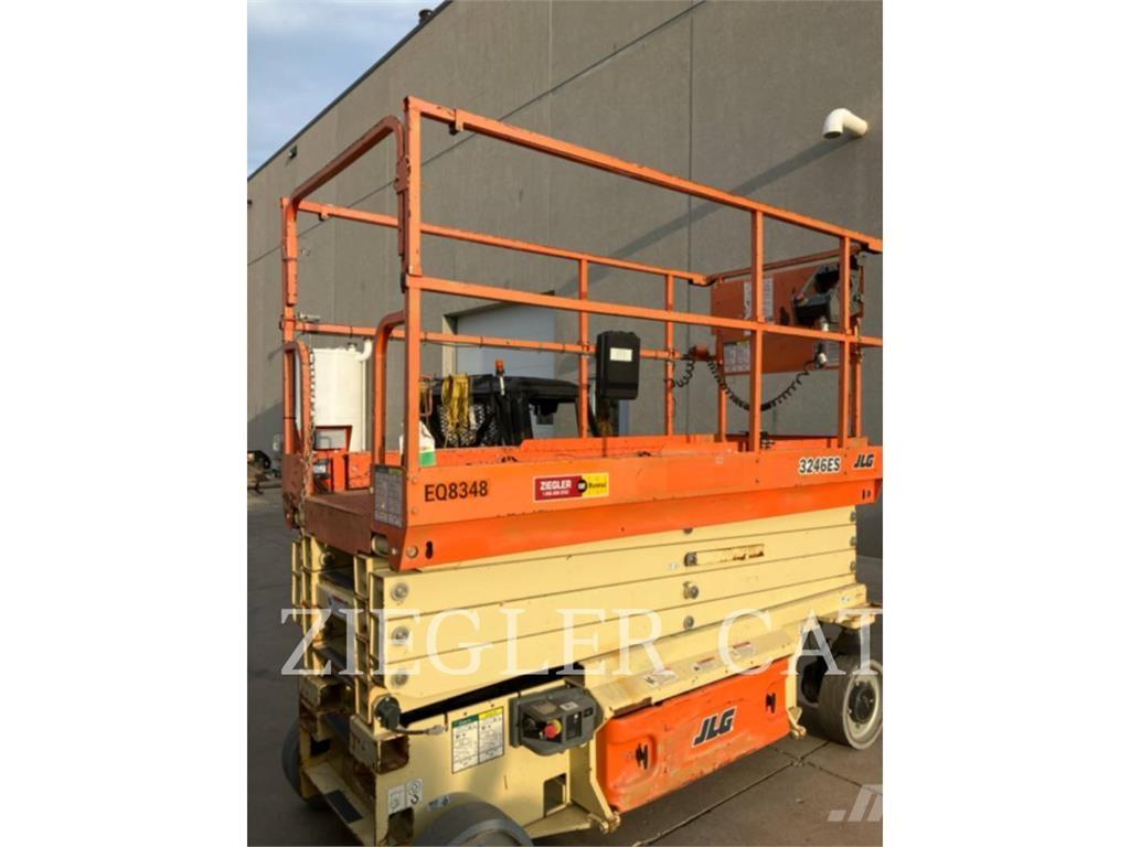 JLG 3246ES Schaarhoogwerkers