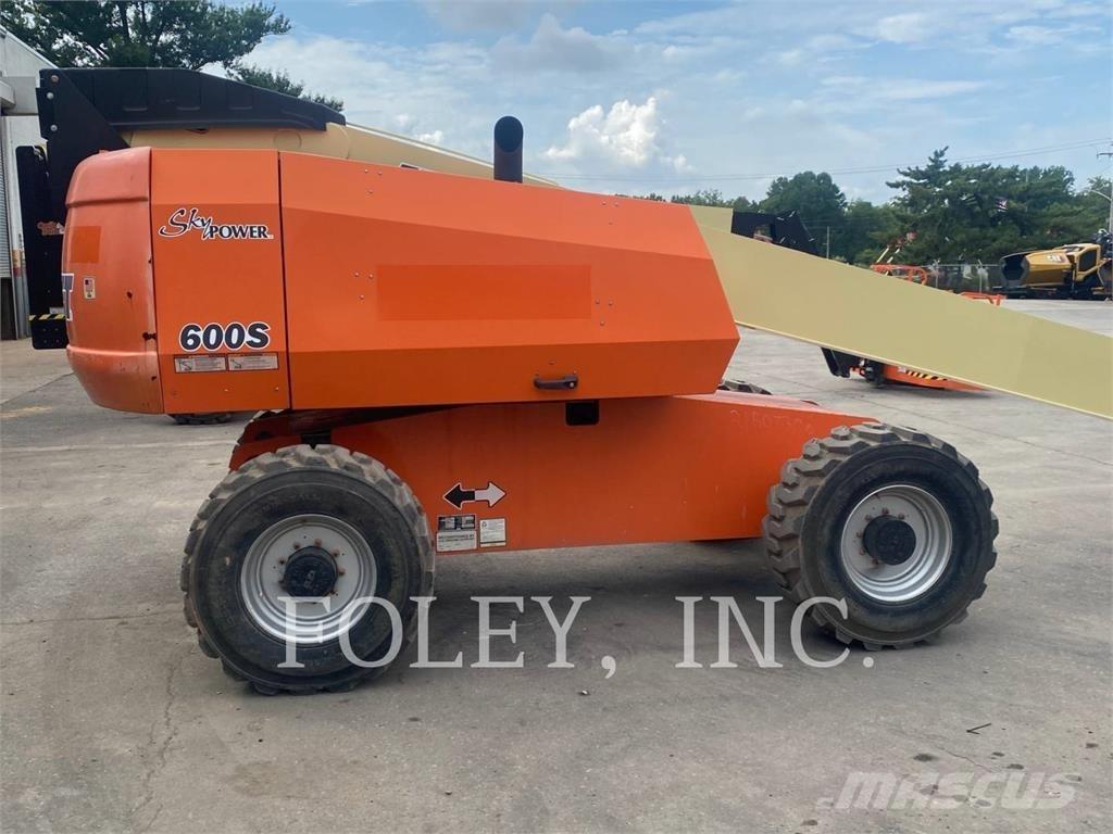 JLG 600S Knikarmhoogwerkers