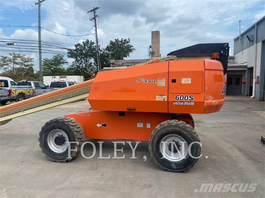 JLG 600S Knikarmhoogwerkers