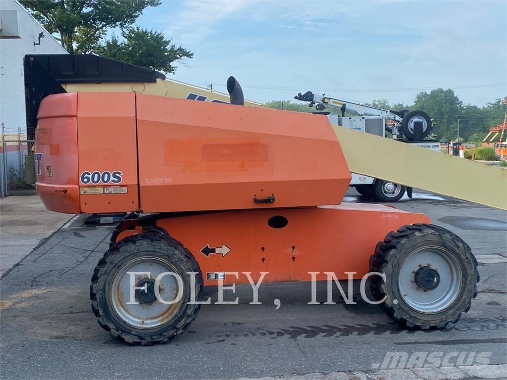 JLG 600S Knikarmhoogwerkers
