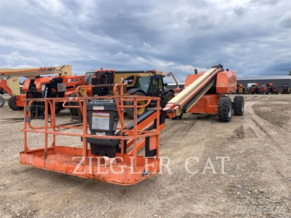 JLG 660SJ Knikarmhoogwerkers