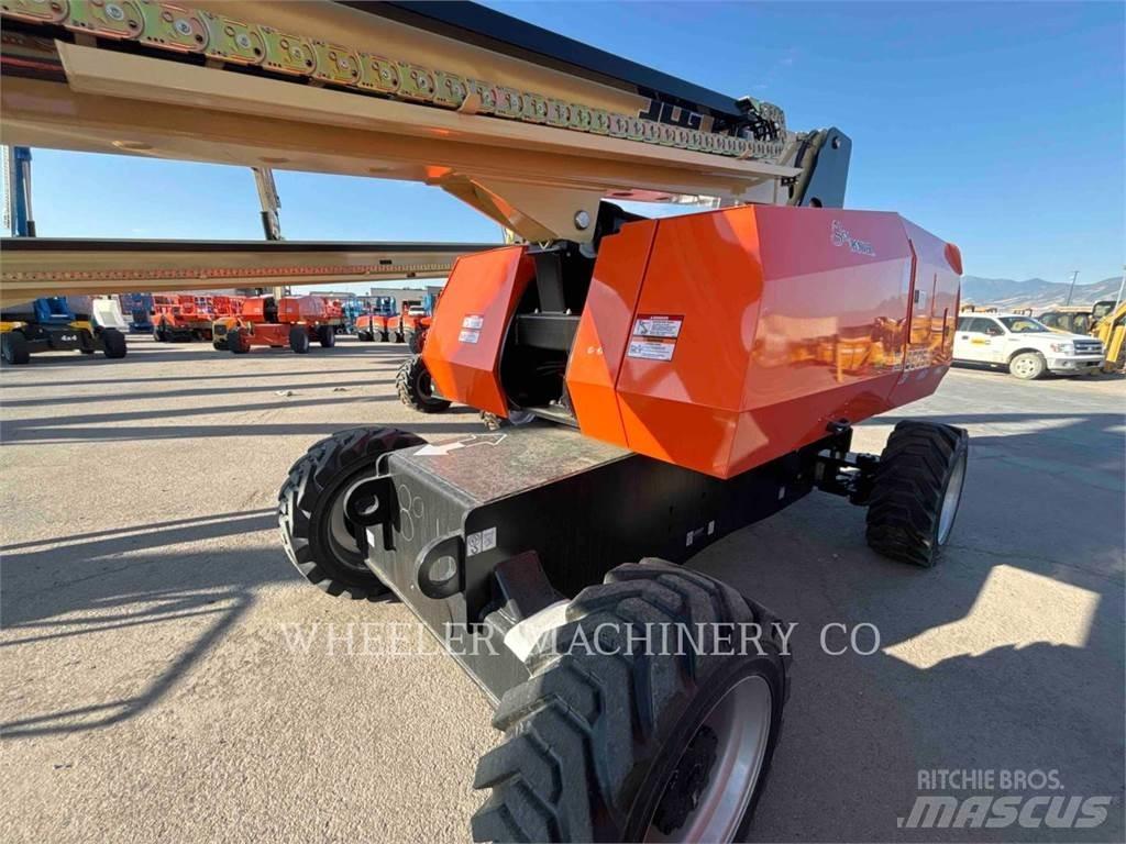 JLG 860SJ SP Knikarmhoogwerkers