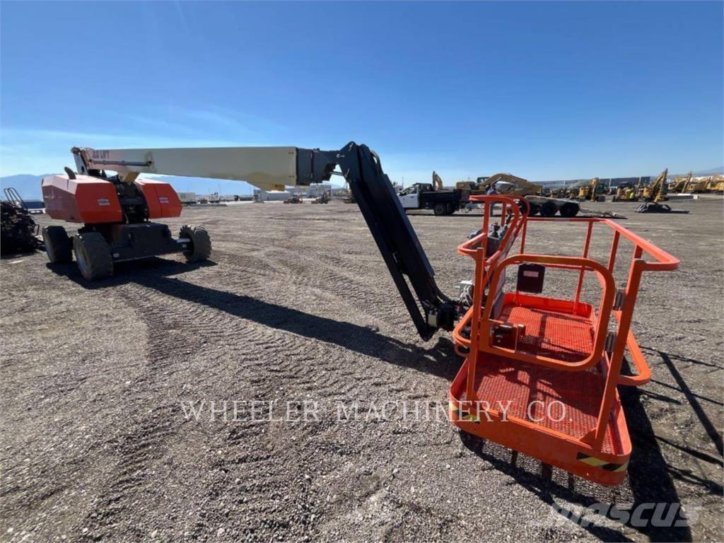JLG 860SJ SP Knikarmhoogwerkers
