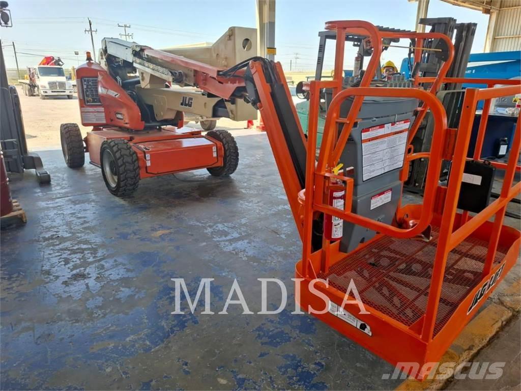 JLG E450AJ Knikarmhoogwerkers