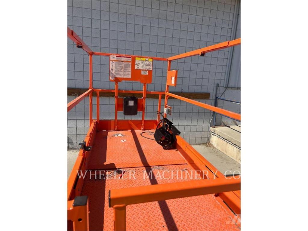 JLG ES2646 Schaarhoogwerkers