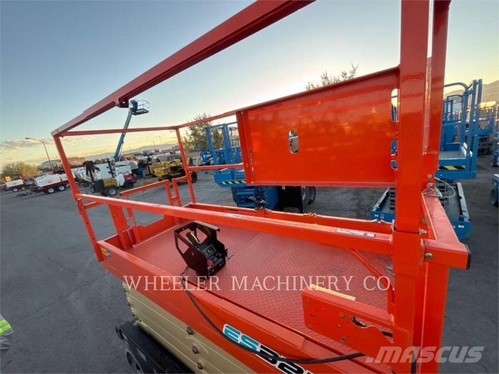 JLG ES3246 Schaarhoogwerkers