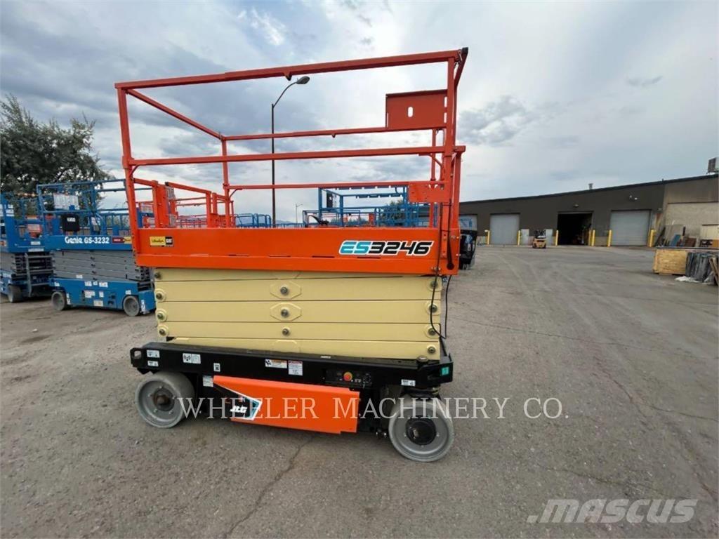 JLG ES3246 Schaarhoogwerkers