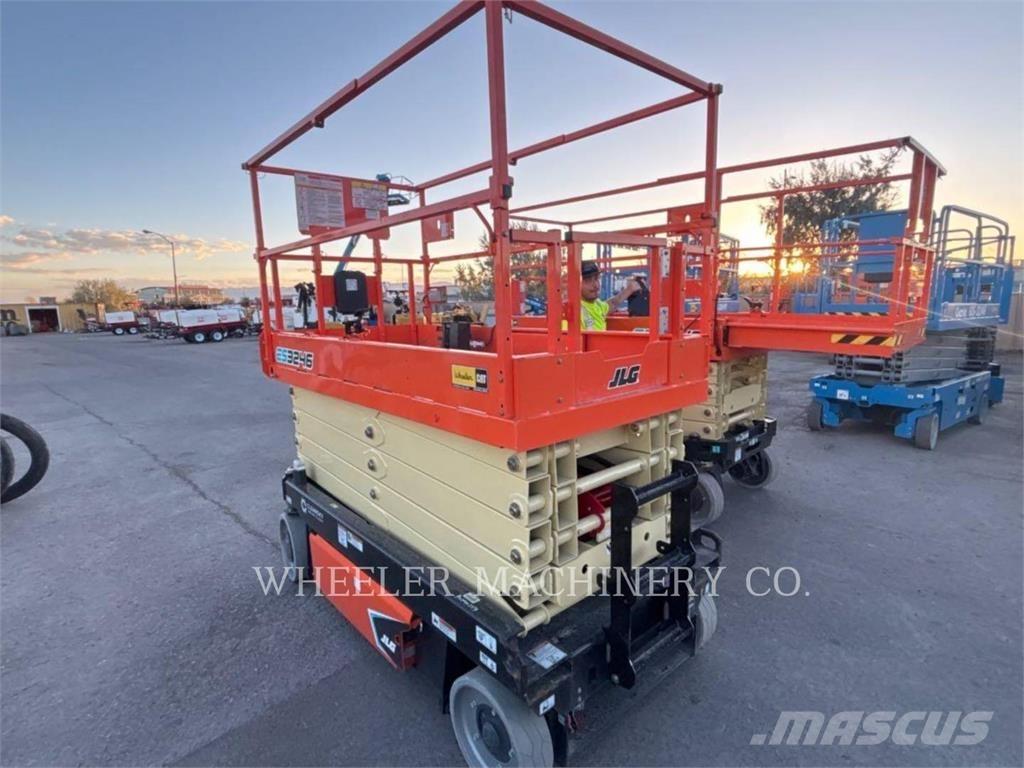JLG ES3246 Schaarhoogwerkers